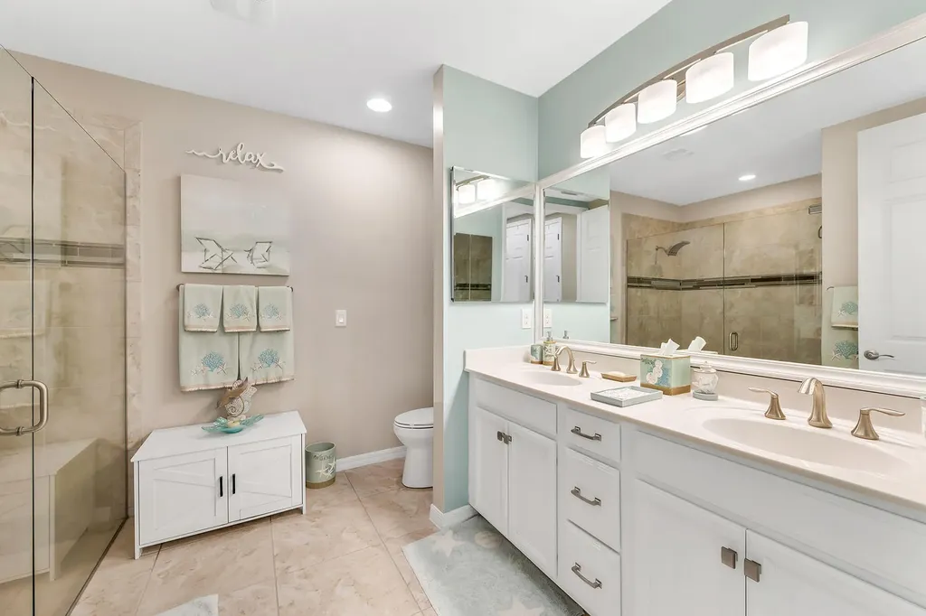 14815 Edgewater Circle Naples FL 34114