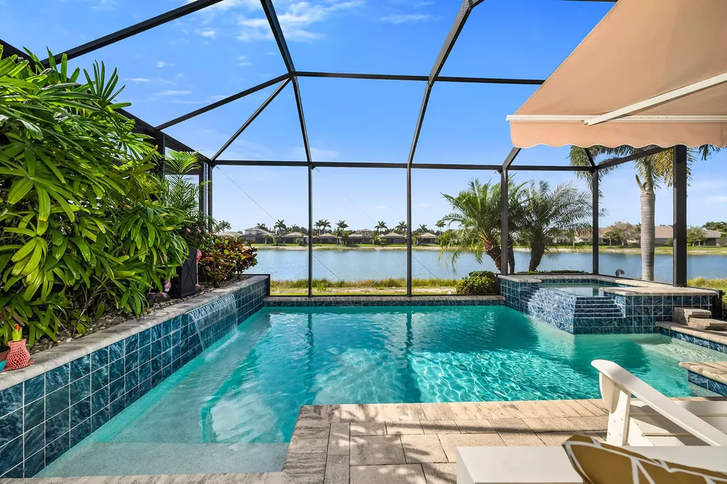14815 Edgewater Circle Naples FL 34114
