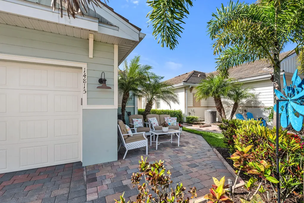 14815 Edgewater Circle Naples FL 34114