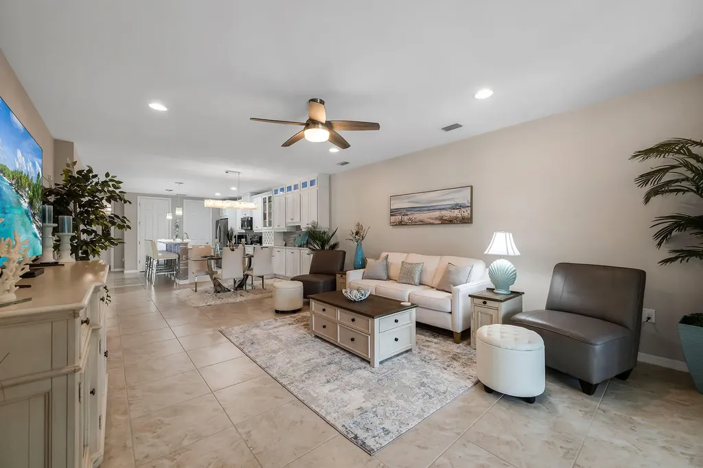 14815 Edgewater Circle Naples FL 34114
