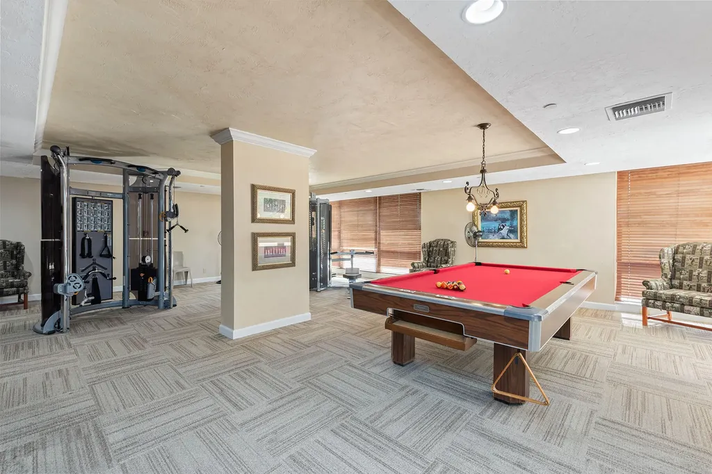 4051 Gulf Shore Boulevard N Naples FL 34103