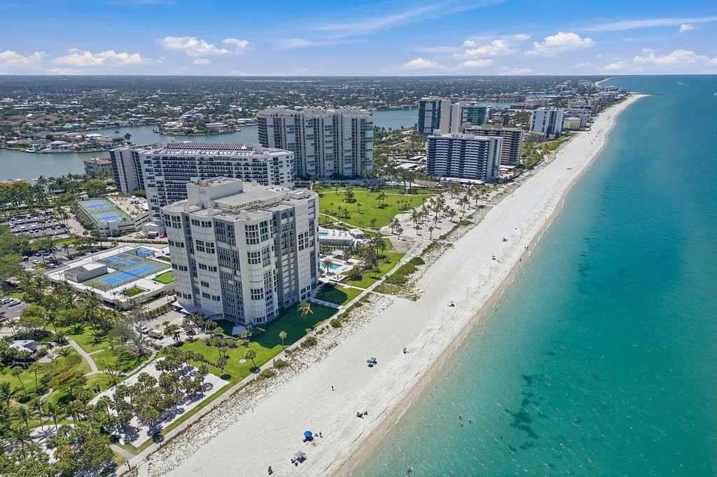4051 Gulf Shore Boulevard N Naples FL 34103
