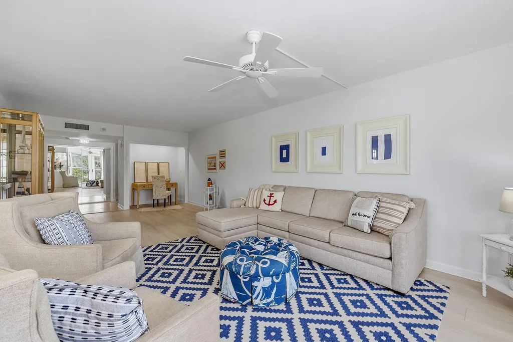 4051 Gulf Shore Boulevard N Naples FL 34103
