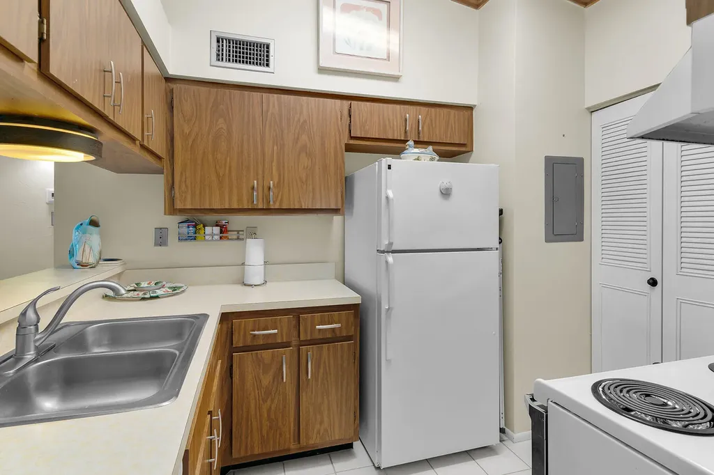 58 Manor Terrace Marco Island FL 34145