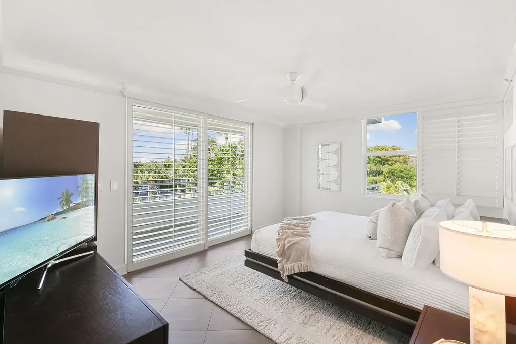 780 S Collier Marco Island FL 34145