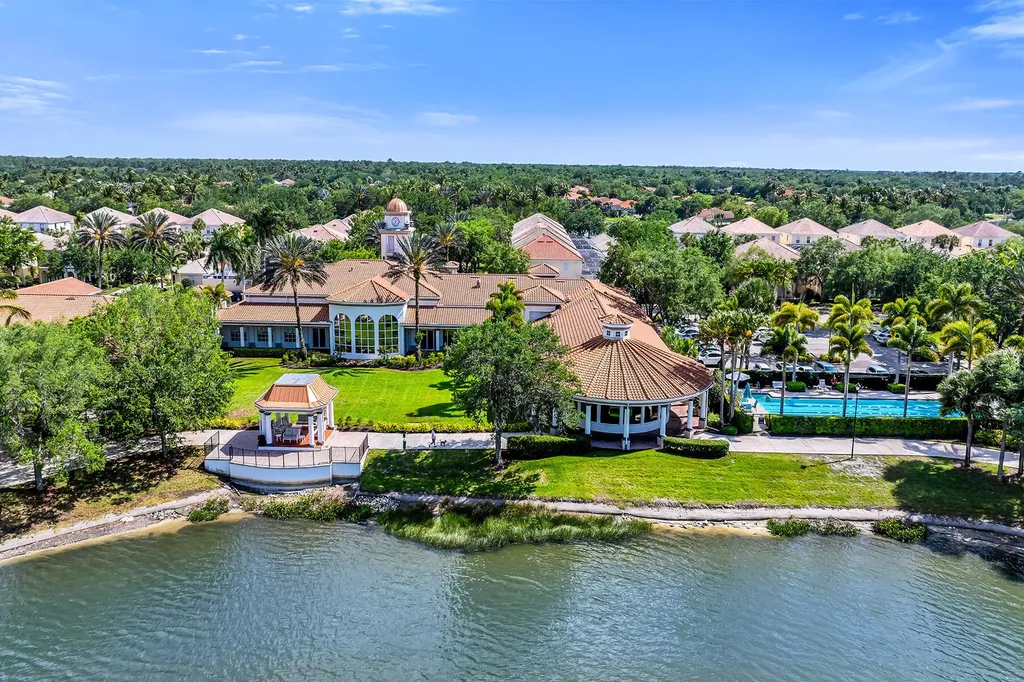 4630 Ossabaw Way Naples FL 34119