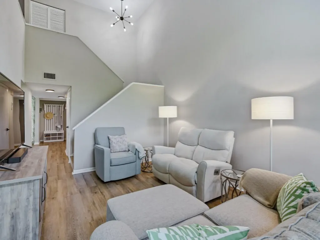 438 Bristle Cone Lane Naples FL 34113