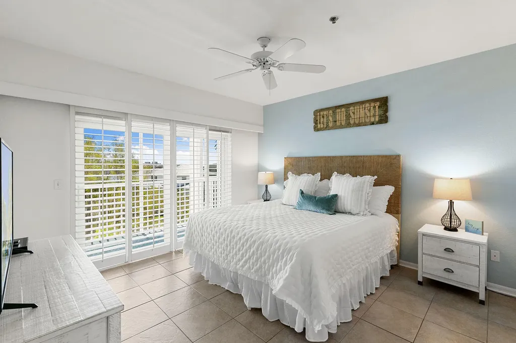 140 Palm Marco Island FL 34145