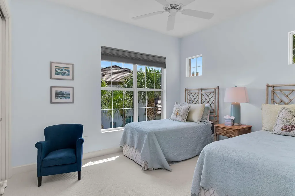 8065 SW Players Cove Naples FL 34113