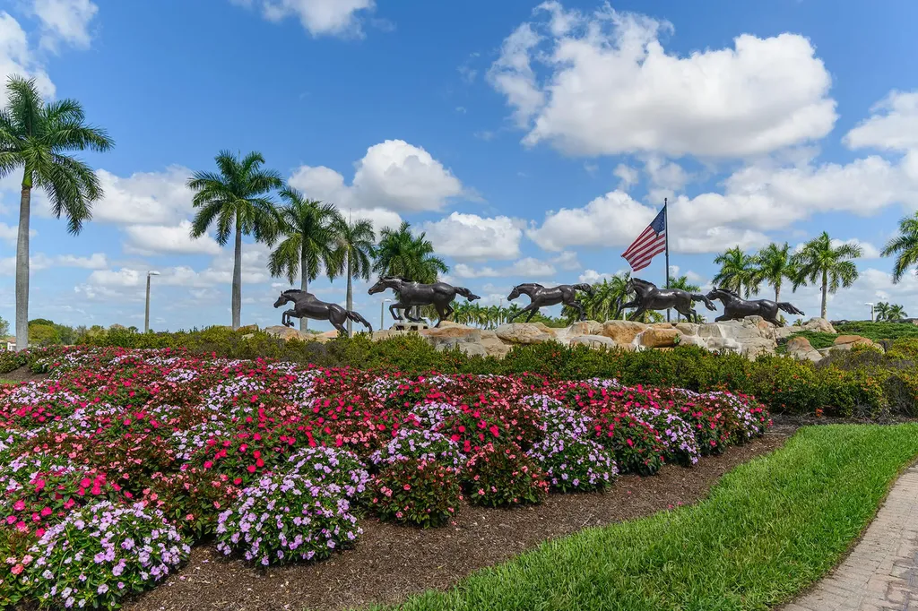 8065 SW Players Cove Naples FL 34113