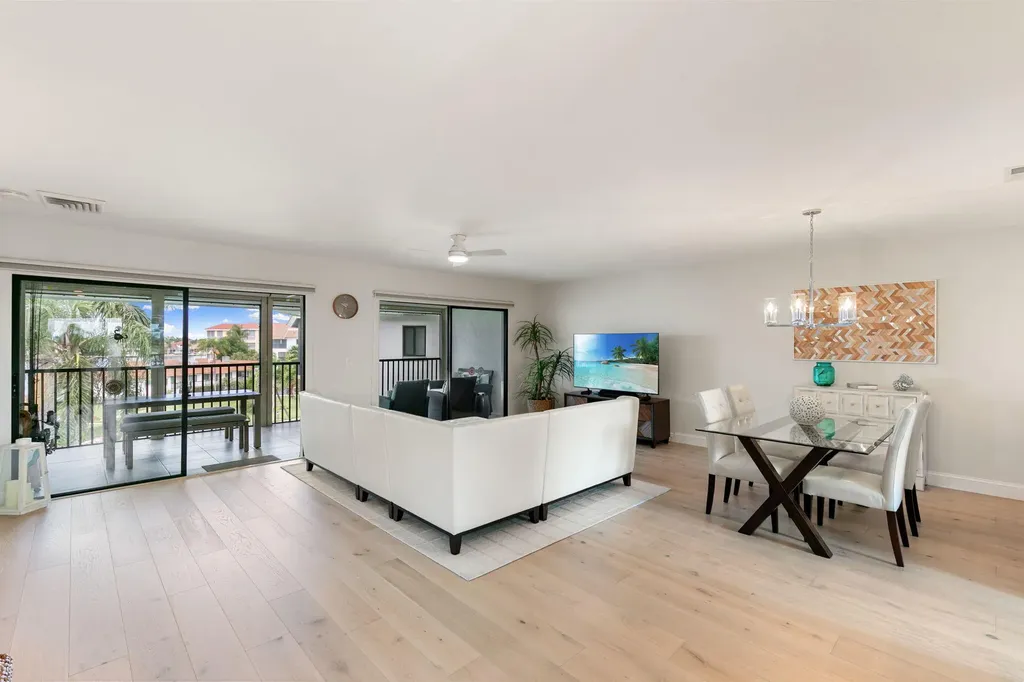 730 W Elkcam Circle Marco Island FL 34145