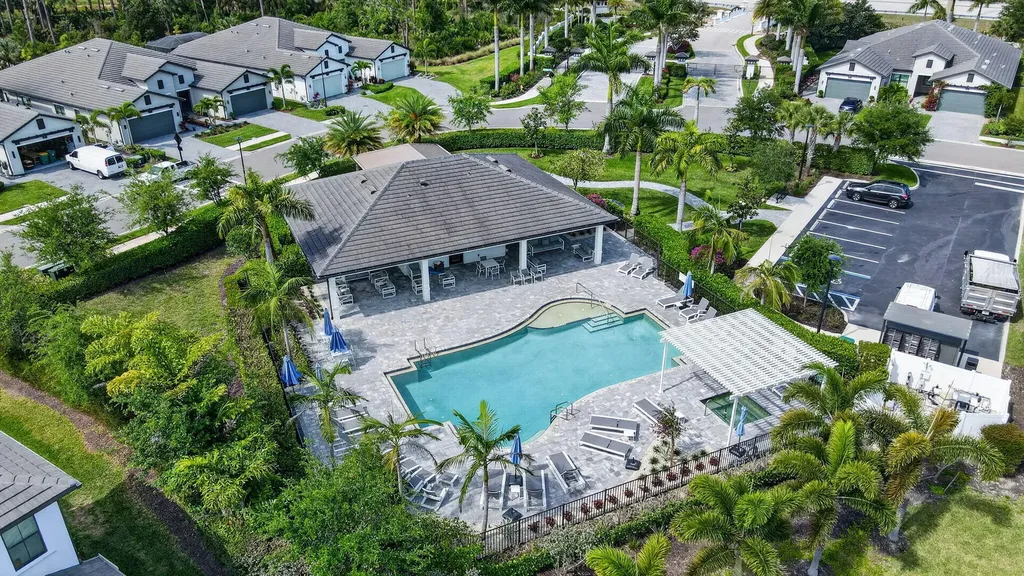 14628 Kingfisher Loop Naples FL 34120