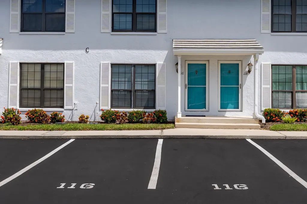 116 Clyburn Street Marco Island FL 34145