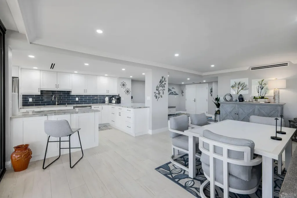 520 S Collier Boulevard Marco Island FL 34145