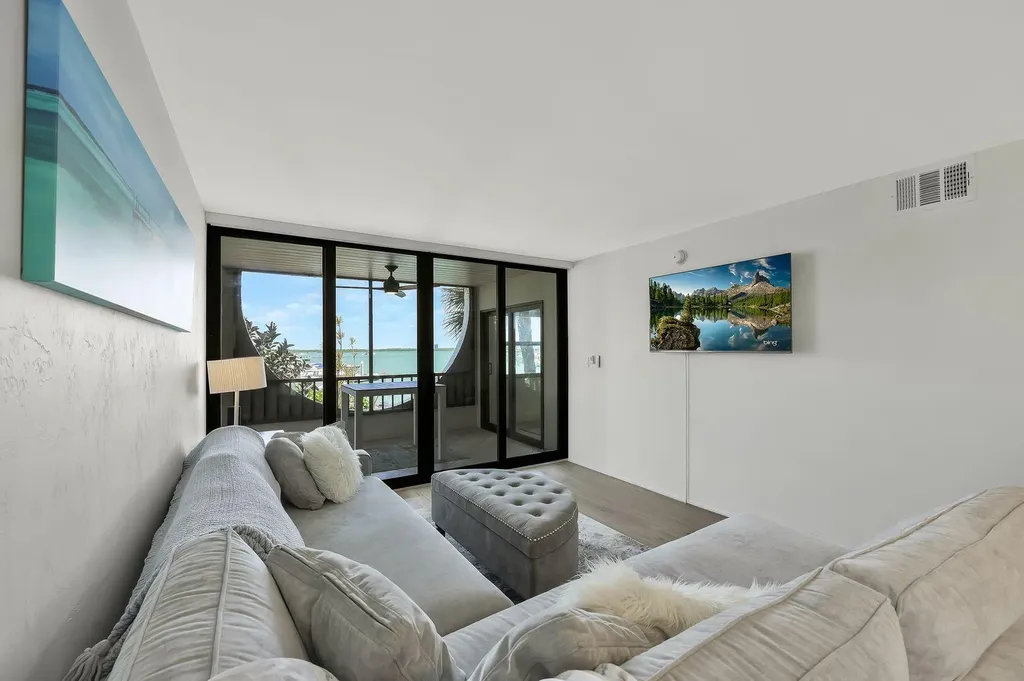 1003 Anglers Cove Marco Island FL 34145