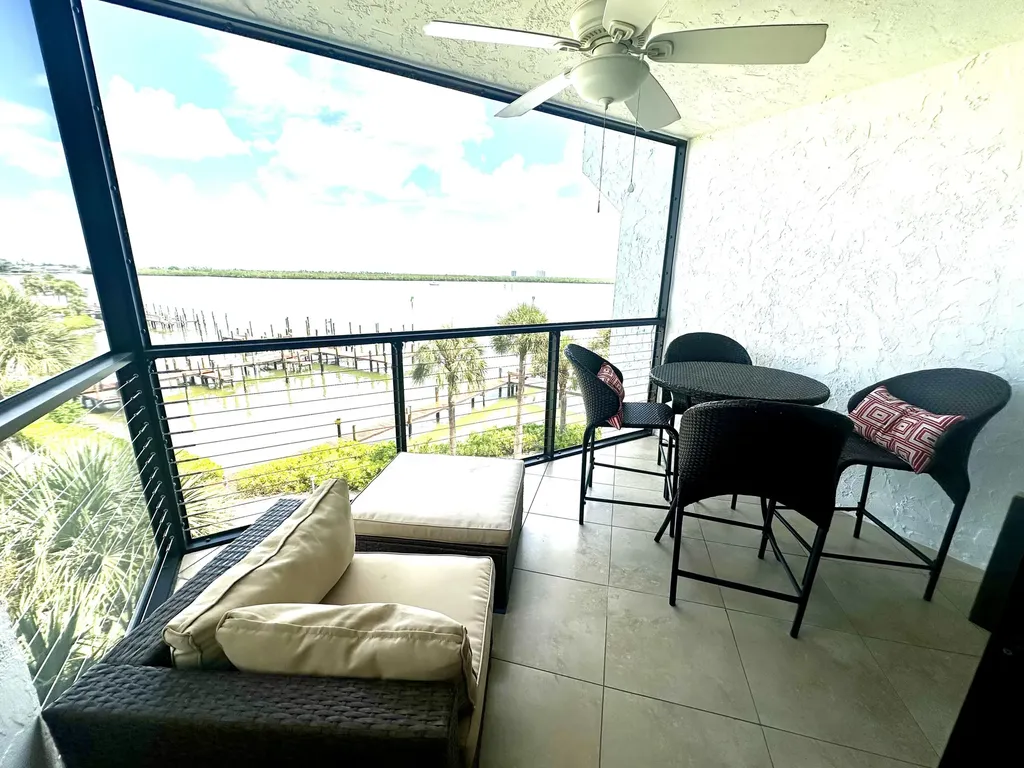 1085 Bald Eagle Marco Island FL 34145