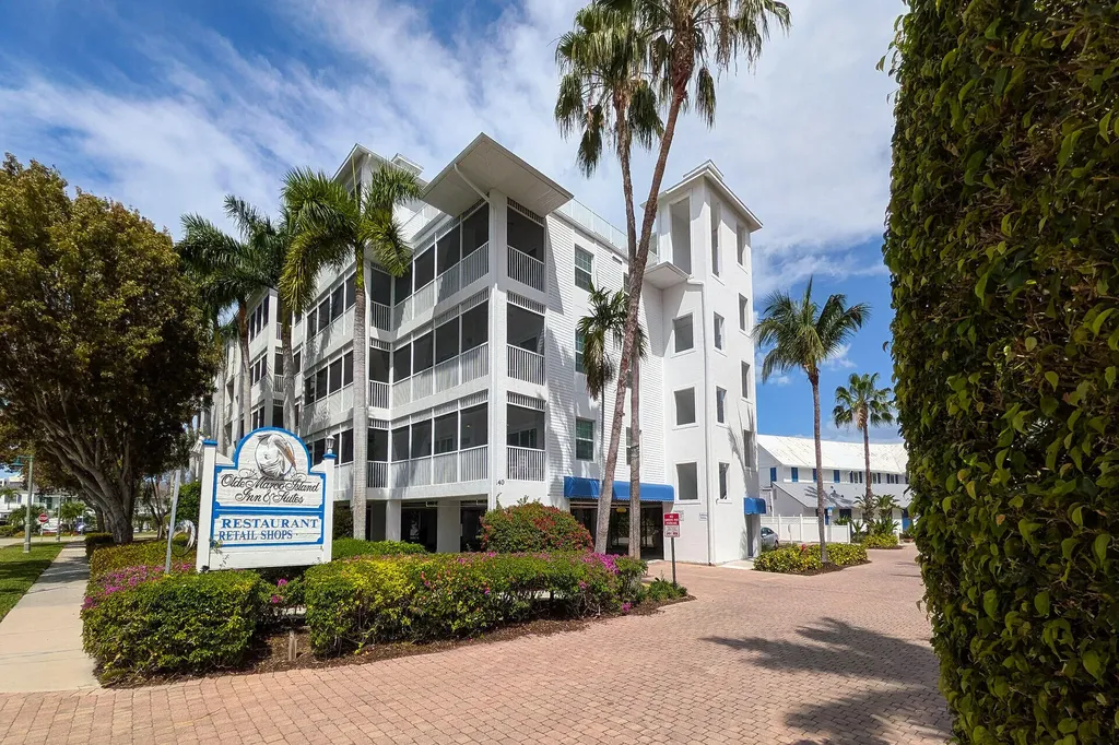 140 Palm Street Marco Island FL 34145