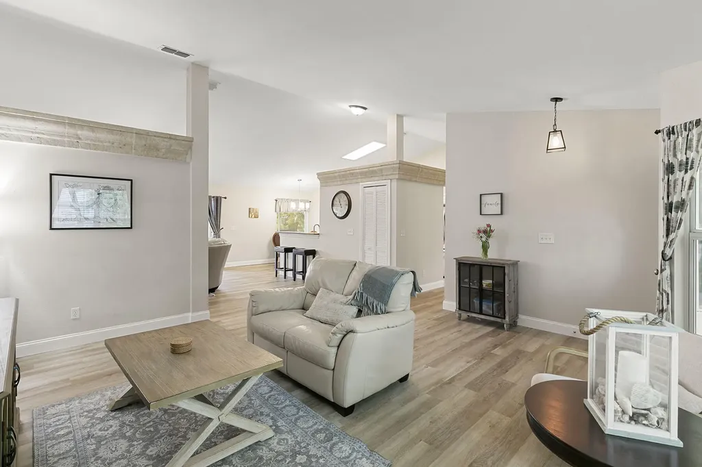 159 Plantation Circle Naples FL 34104