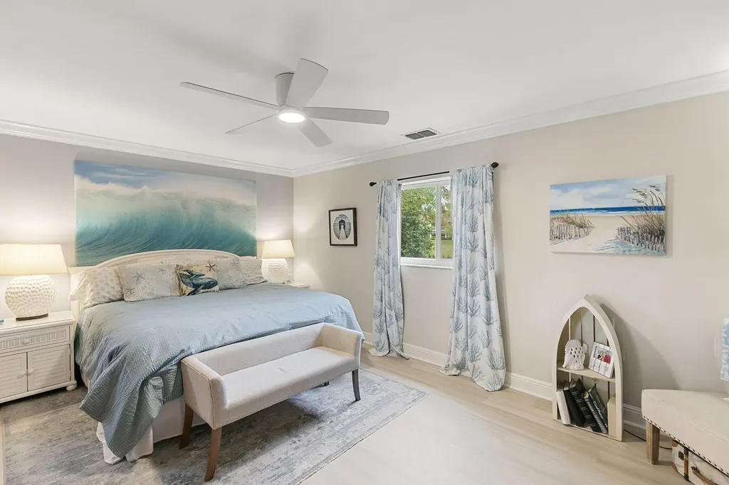 159 Plantation Circle Naples FL 34104