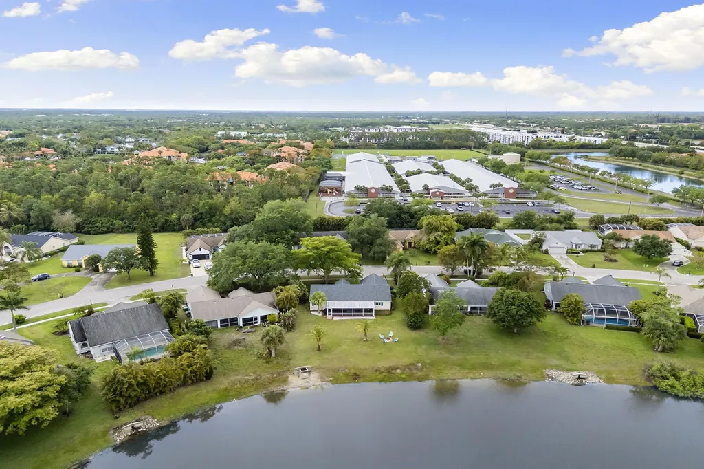 159 Plantation Circle Naples FL 34104
