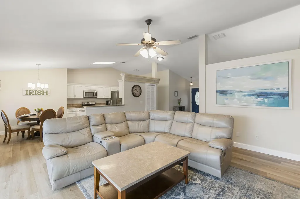 159 Plantation Circle Naples FL 34104