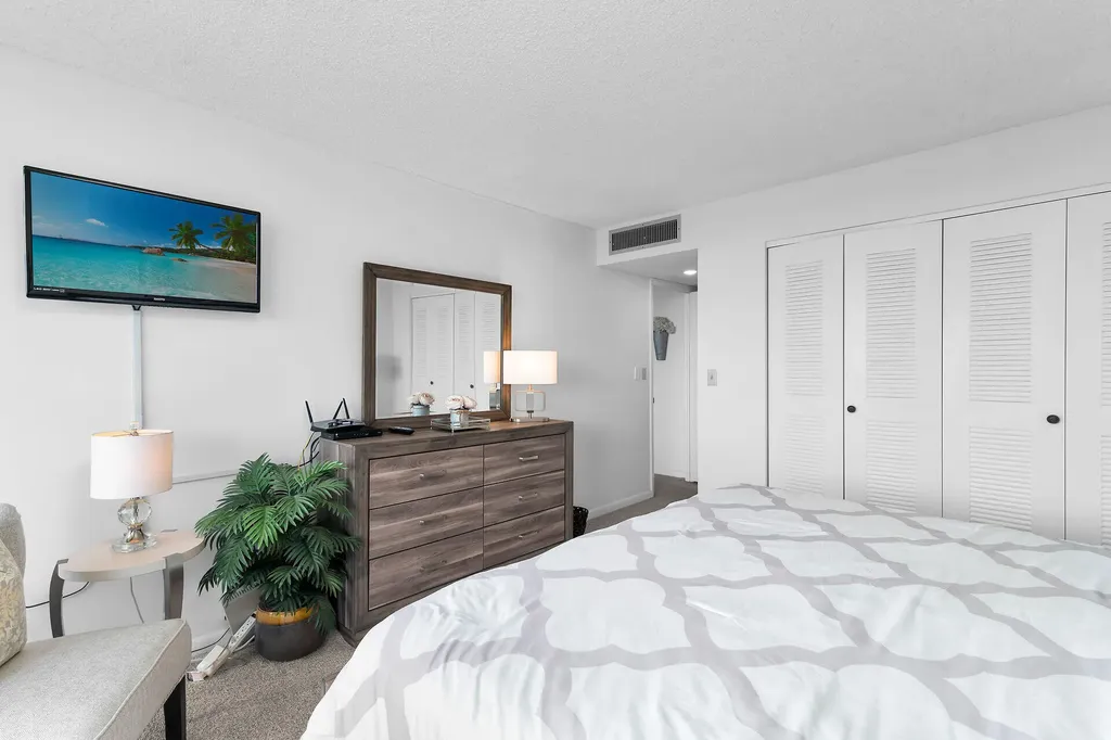 601 Seaview Court Marco Island FL 34145