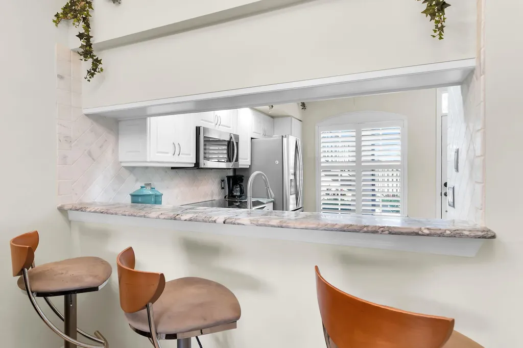 266 Newport Drive Naples FL 34114