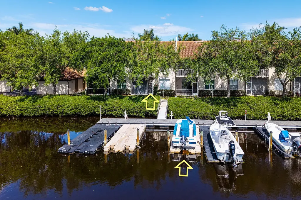 266 Newport Drive Naples FL 34114