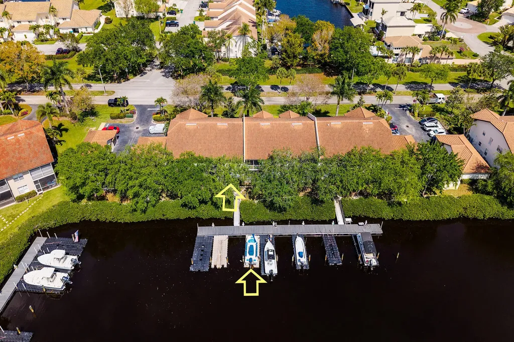 266 Newport Drive Naples FL 34114