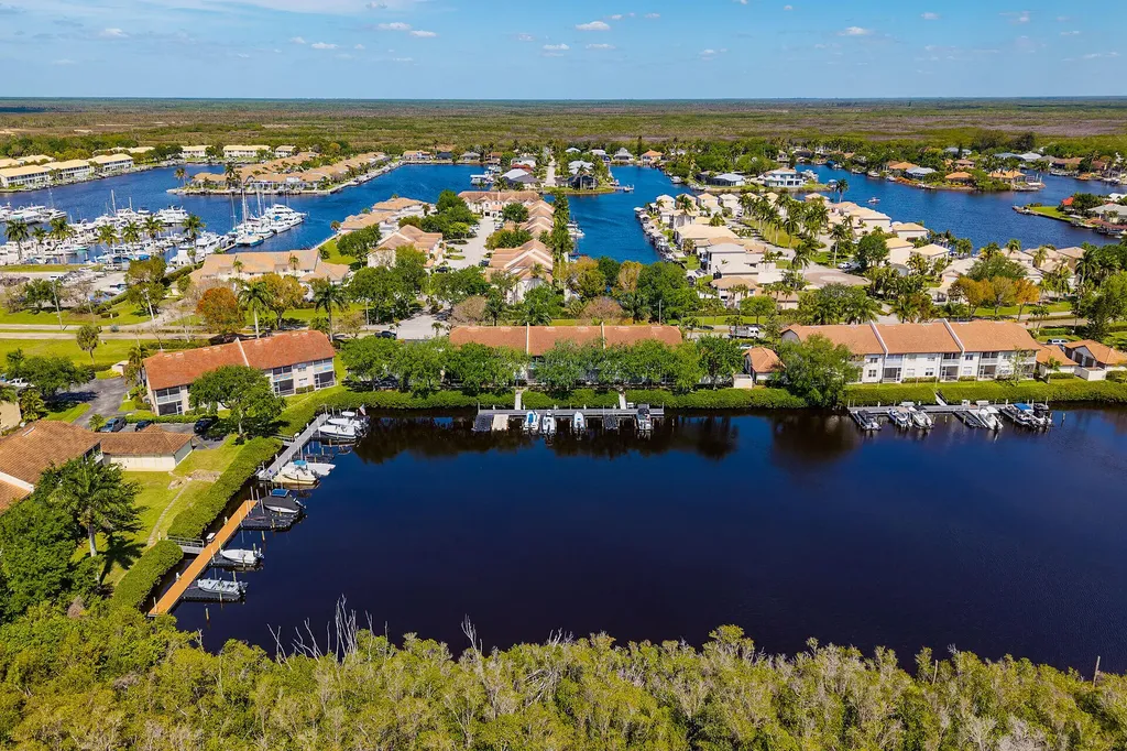 266 Newport Drive Naples FL 34114