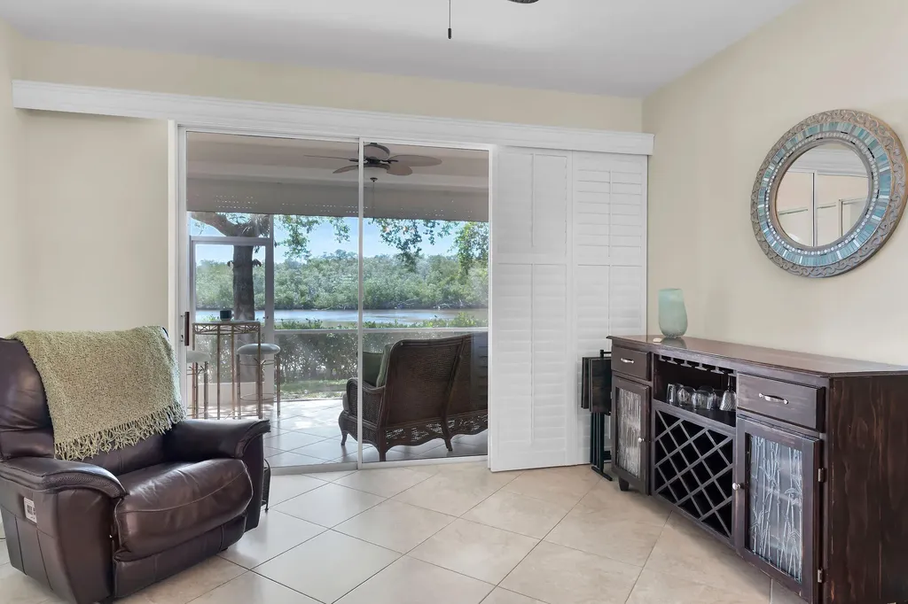 266 Newport Drive Naples FL 34114