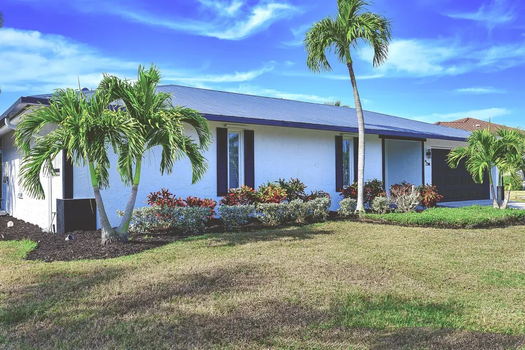 1609 Barbarosa Court Marco Island FL 34145