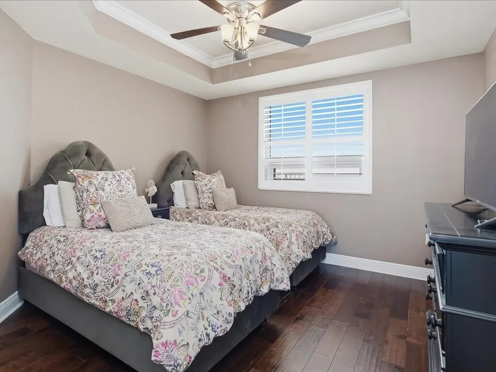 1065 Borghese Lane Naples FL 34114