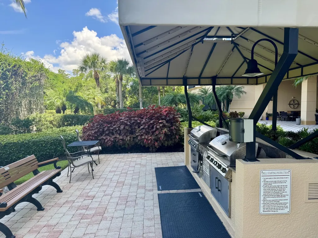 1065 Borghese Lane Naples FL 34114