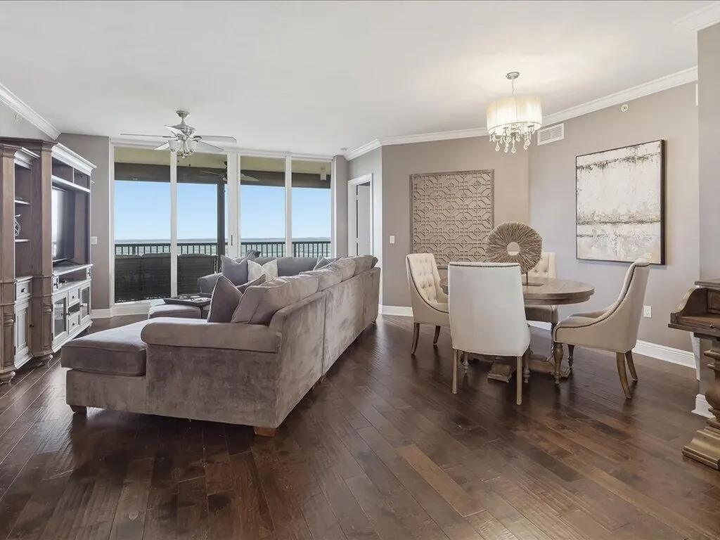 1065 Borghese Lane Naples FL 34114