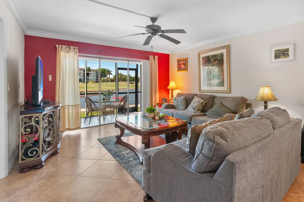 49 High Point Circle S Naples FL 34103