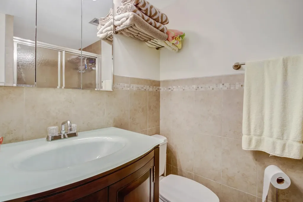 49 High Point Circle S Naples FL 34103