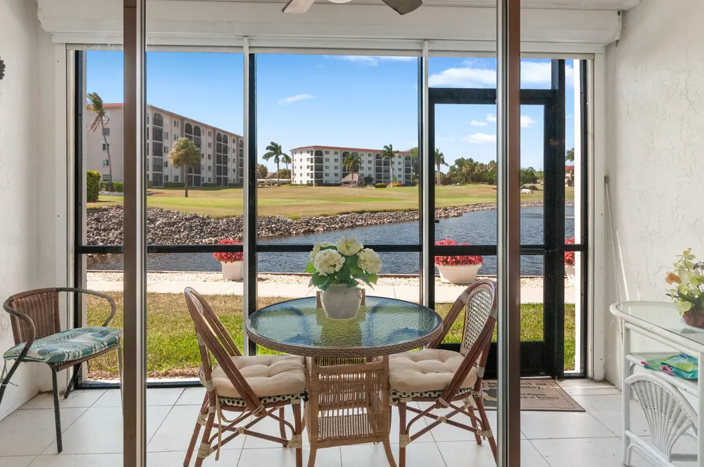 49 High Point Circle S Naples FL 34103