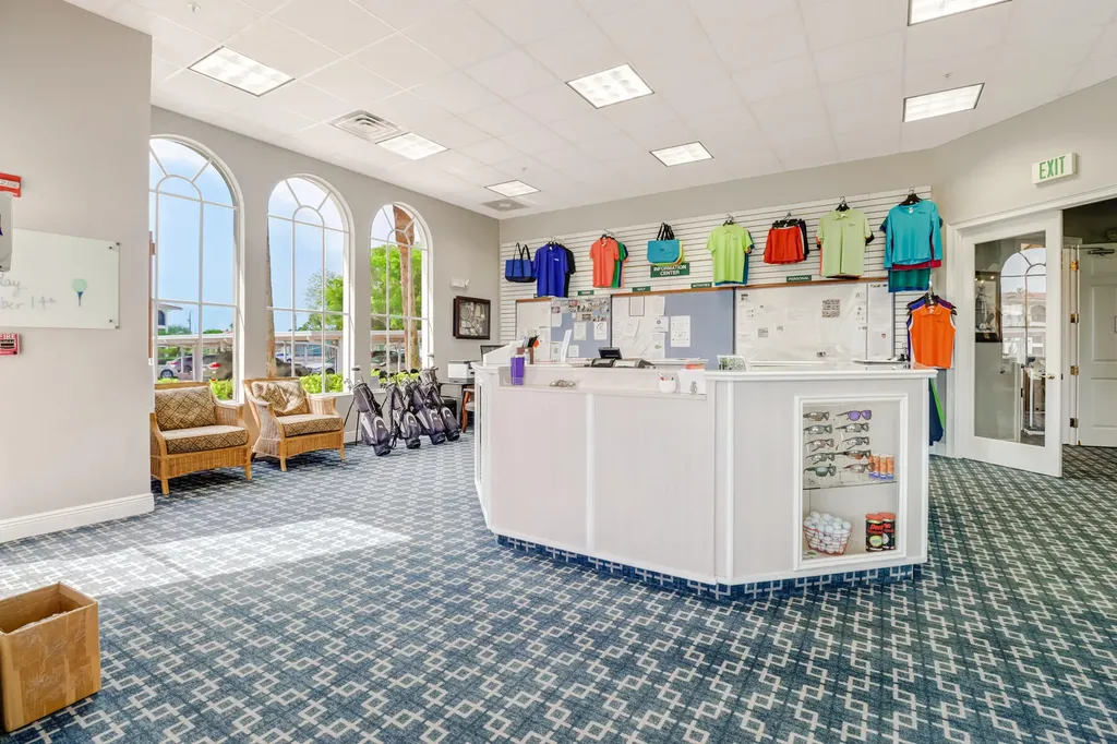 49 High Point Circle S Naples FL 34103