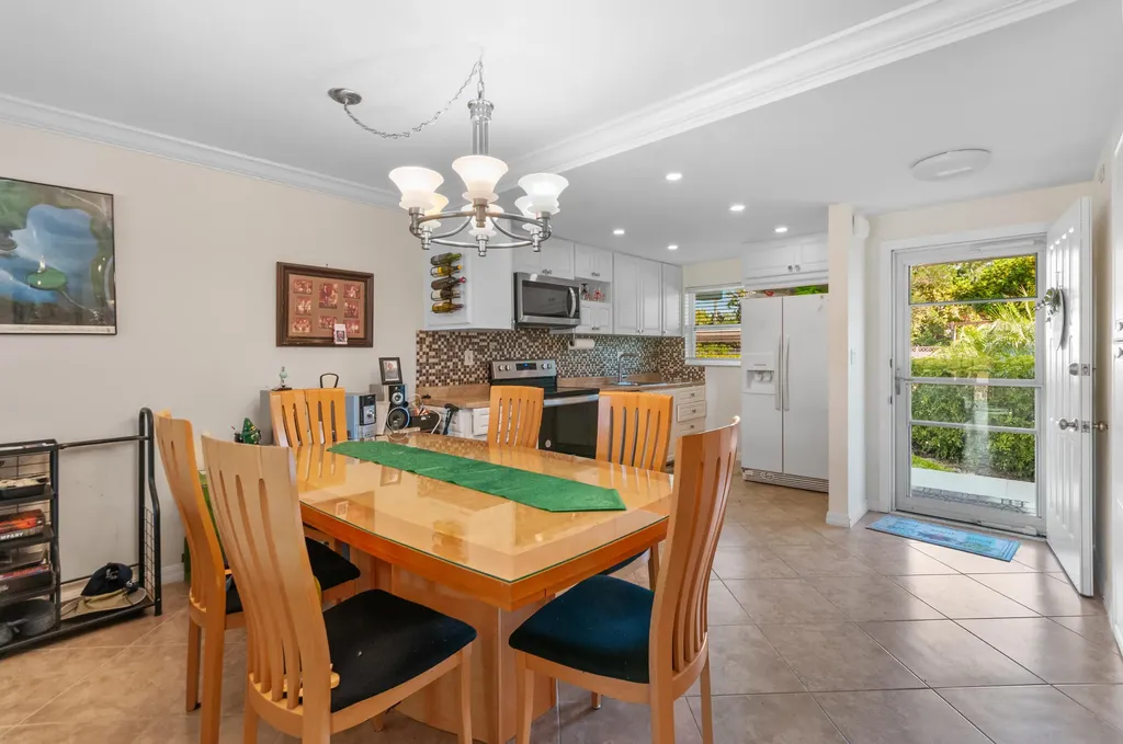 49 High Point Circle S Naples FL 34103
