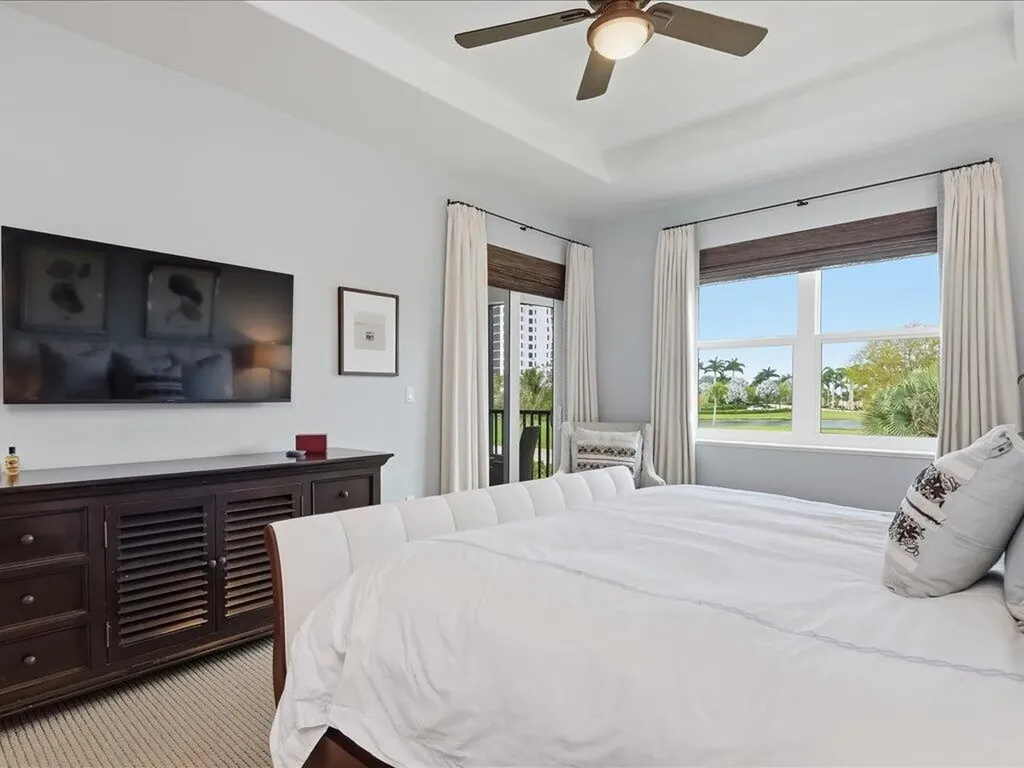 1259 Rialto Way Naples FL 34114