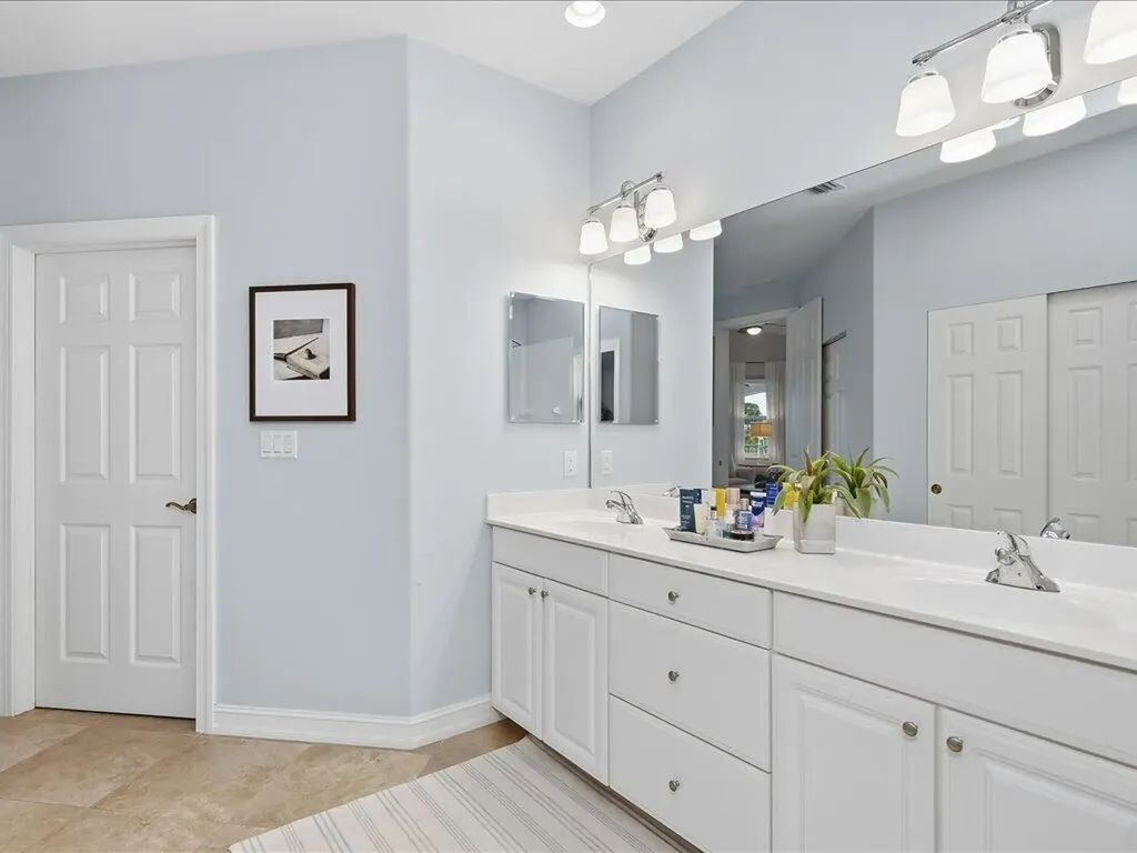 1259 Rialto Way Naples FL 34114