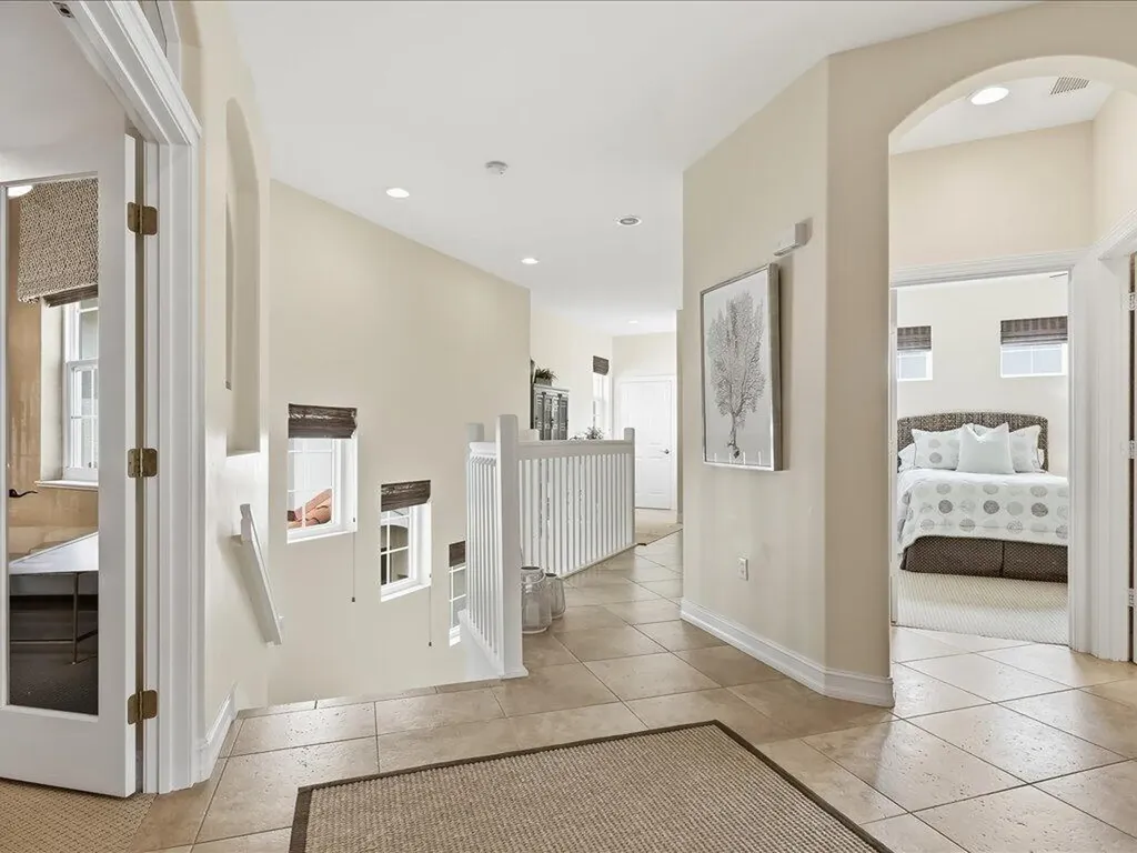 1259 Rialto Way Naples FL 34114