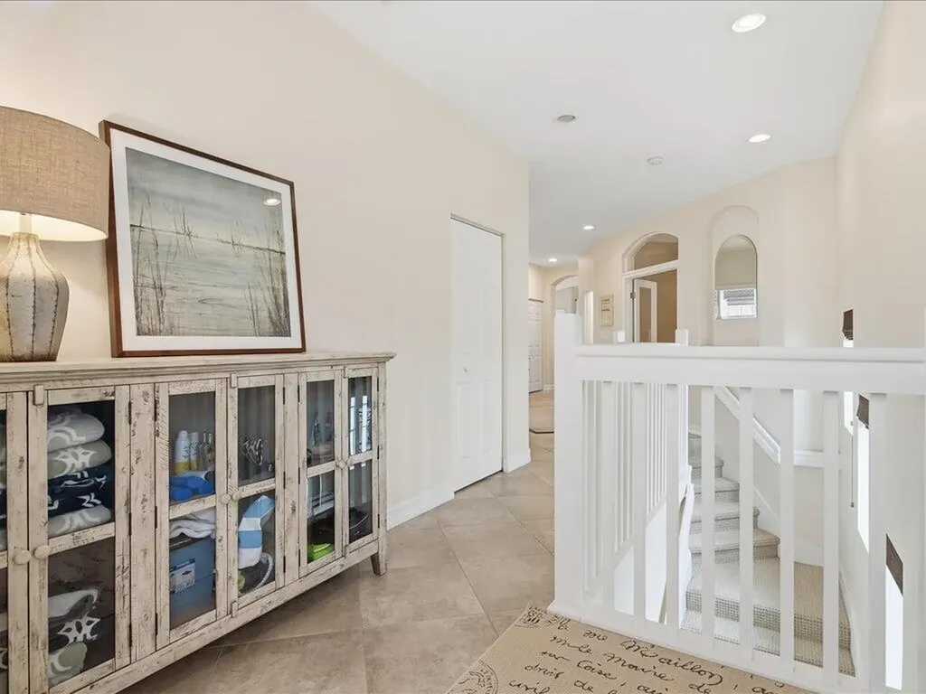 1259 Rialto Way Naples FL 34114