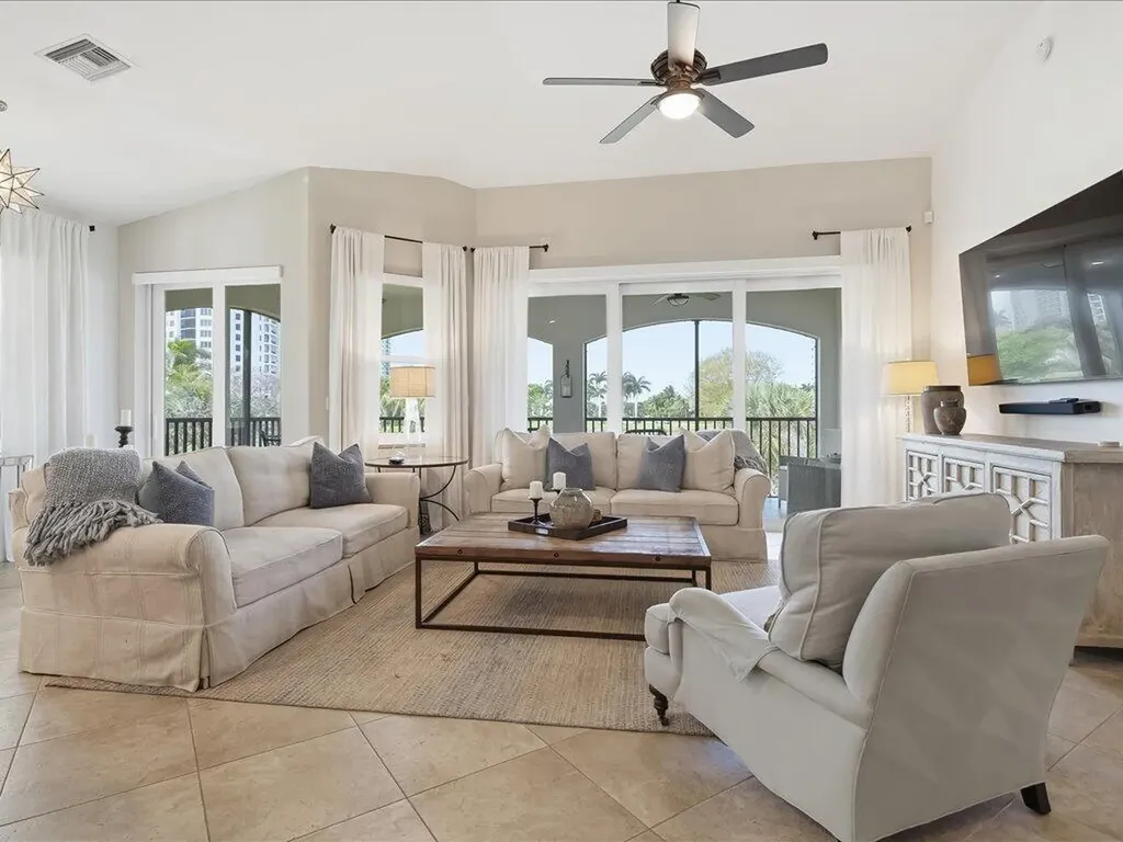 1259 Rialto Way Naples FL 34114