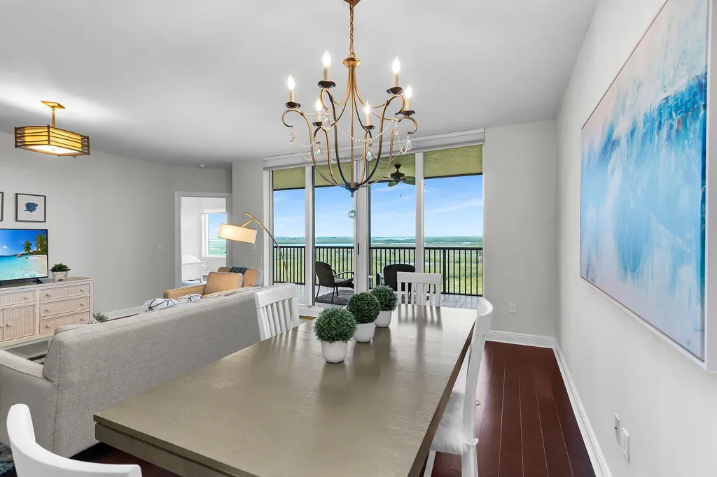 1065 Borghese Naples FL 34114