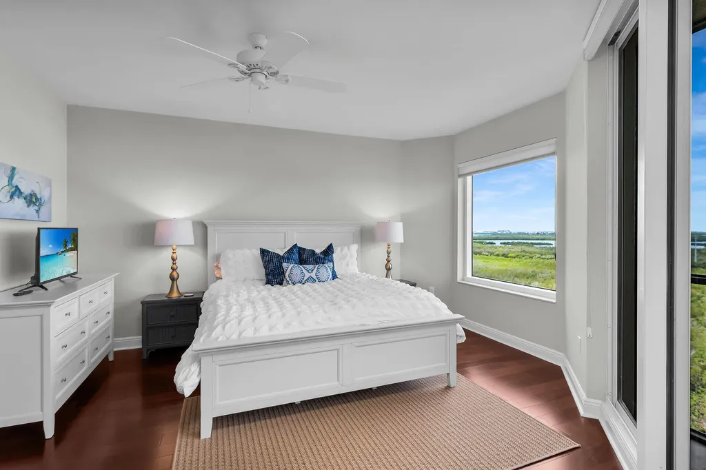 1065 Borghese Naples FL 34114