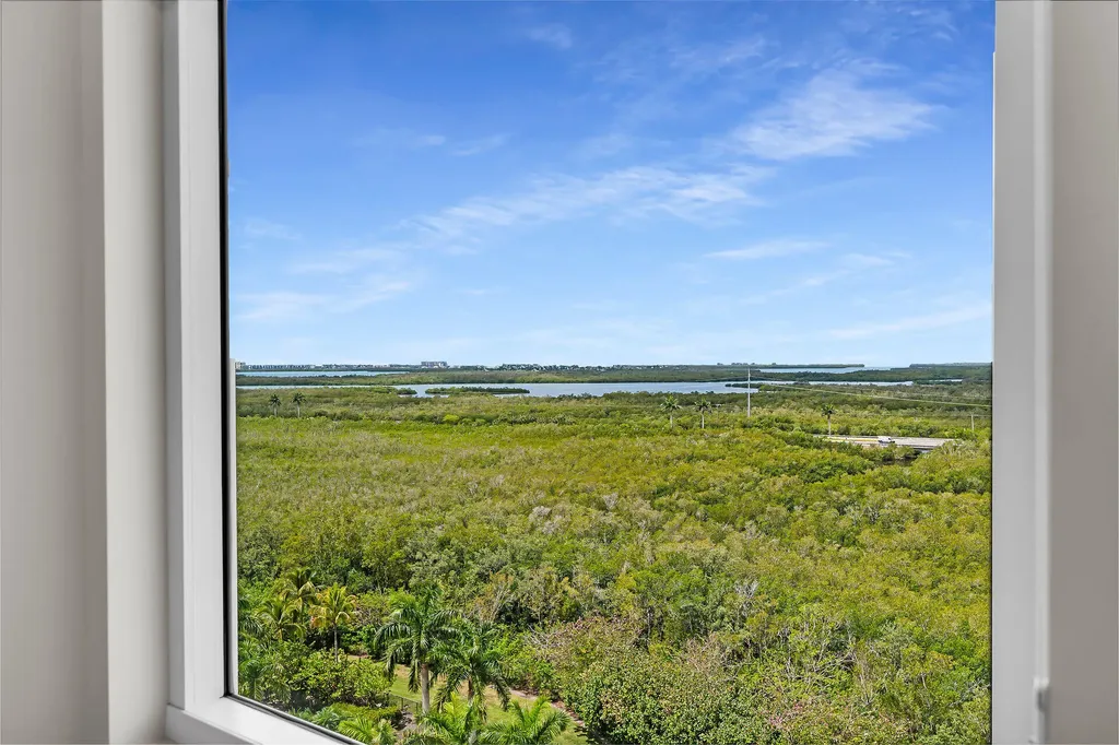 1065 Borghese Naples FL 34114