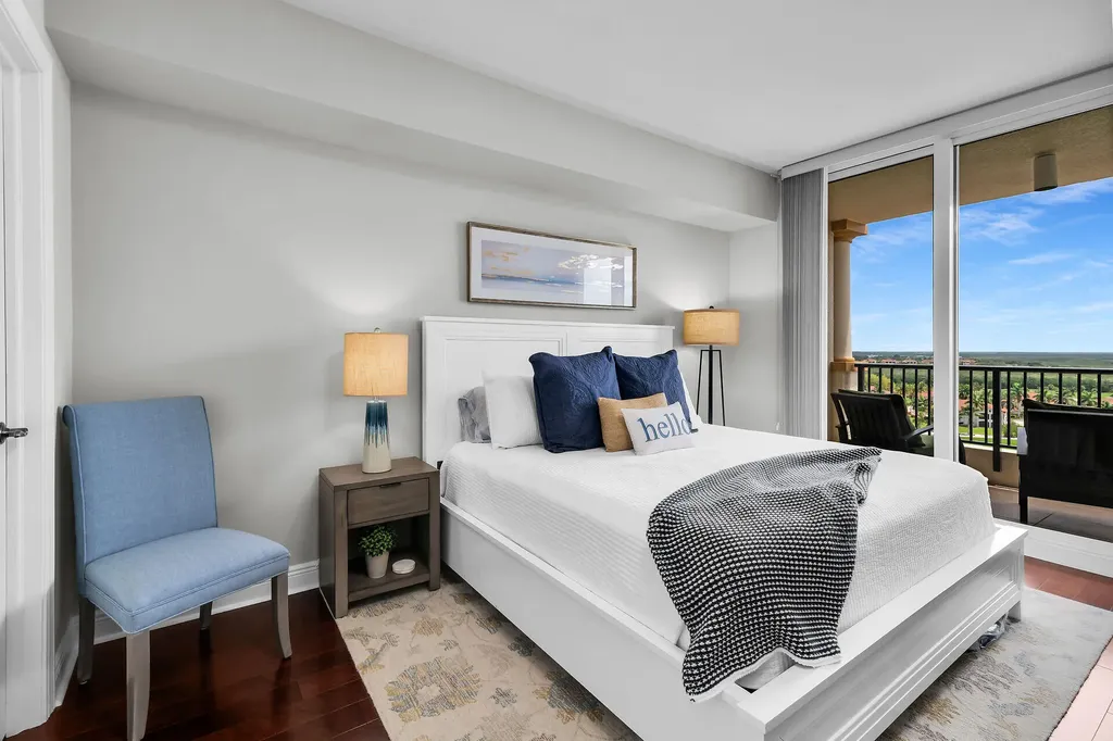 1065 Borghese Naples FL 34114