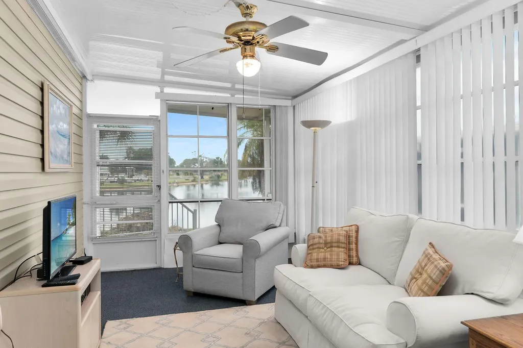 33 Monaco Terrace Naples FL 34112